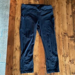 LuluLemon cropped leggings